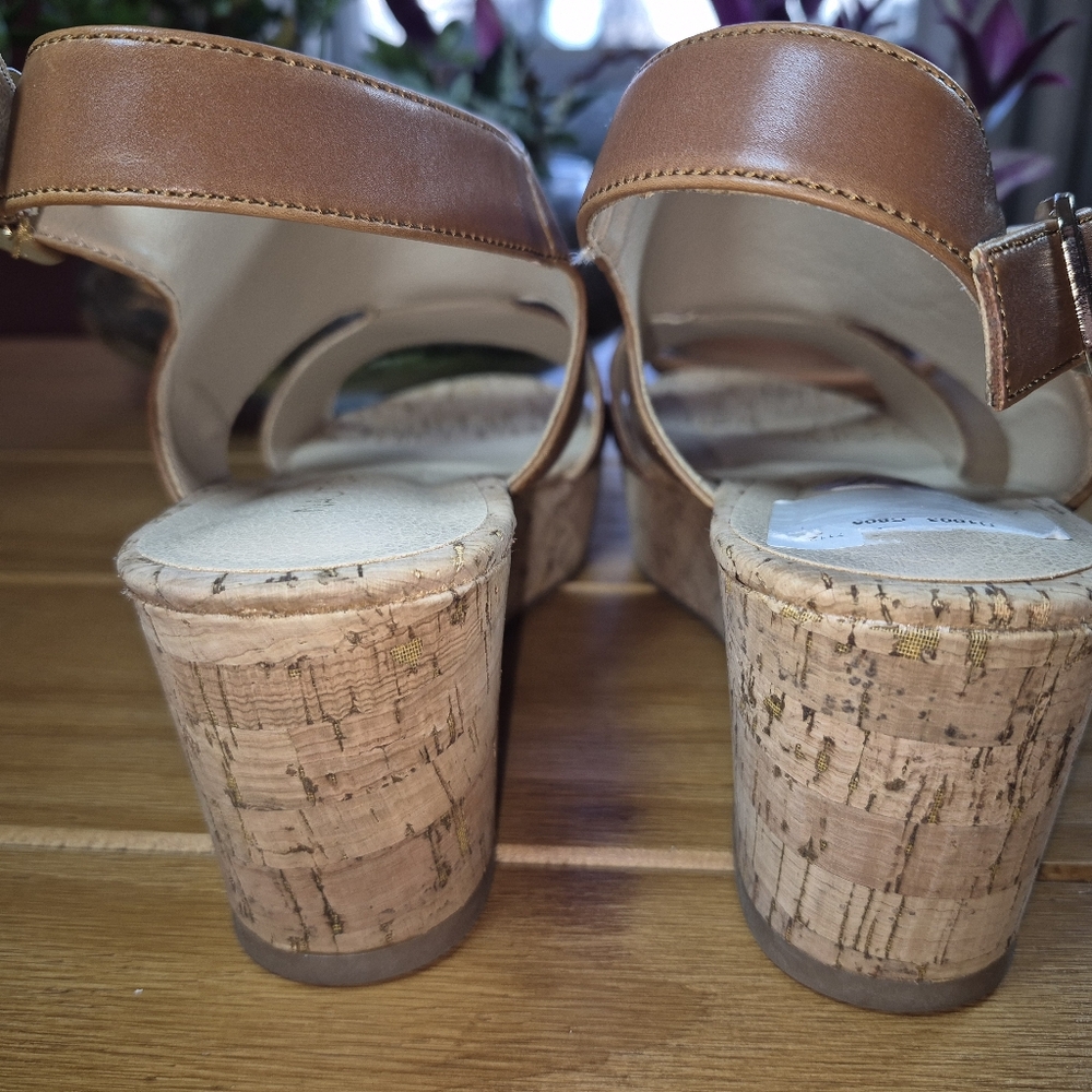 Nautica Wedge Sandals -‎ Size 8.5 - Picture 4 of 6